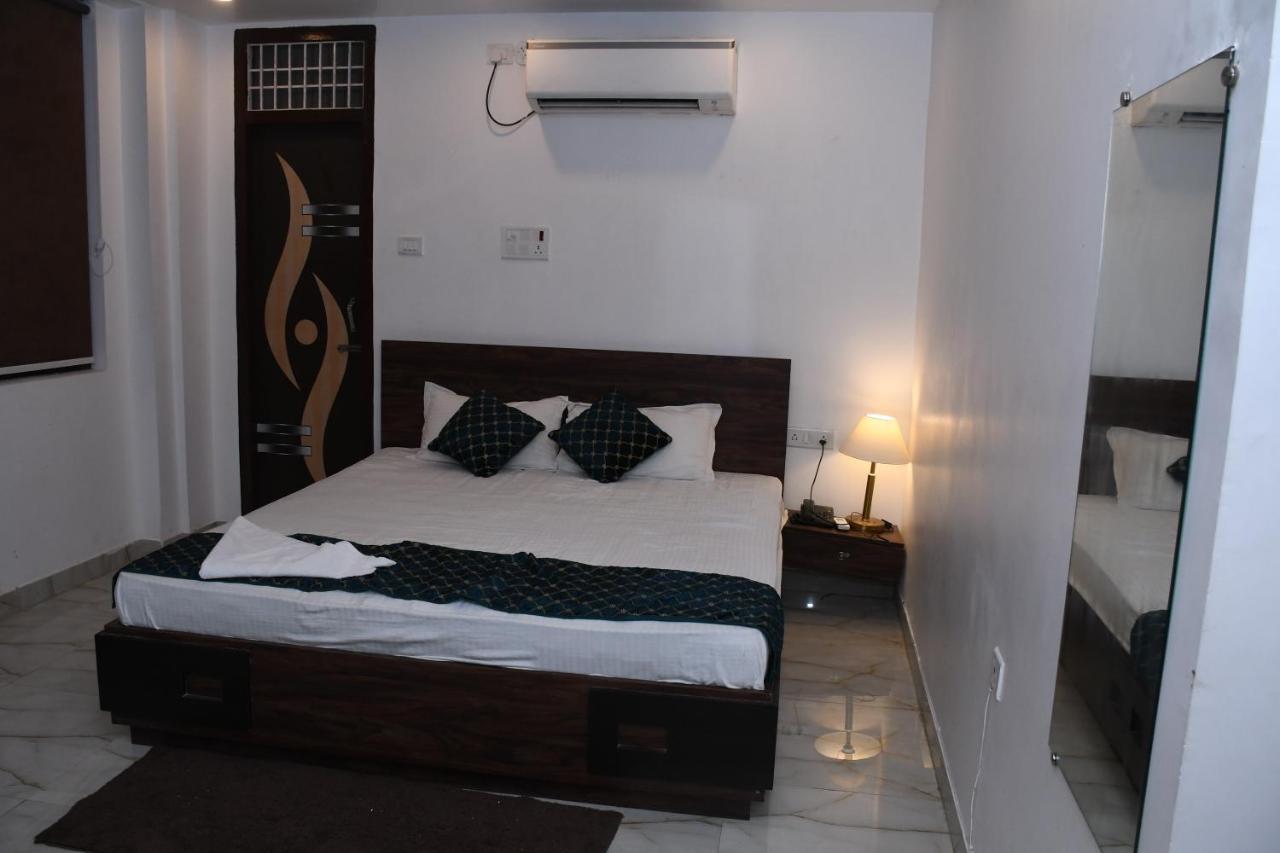 Hotel Vista Palace Patna  Kültér fotó